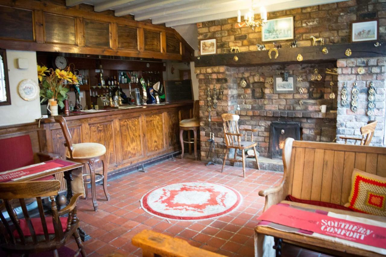 The Benbow Inn At Ruyton-Xi-Towns المظهر الخارجي الصورة